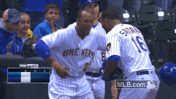 每日GIF(2021-09-27)的gif-Flexing Milwaukee Brewers GIF by MLB