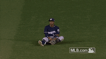 每日GIF(2021-09-27)的gif-milwaukee brewers applause GIF by MLB