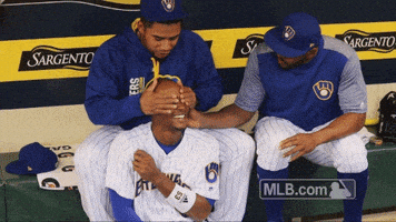 每日GIF(2021-09-27)的gif-Milwaukee Brewers Massage GIF by MLB