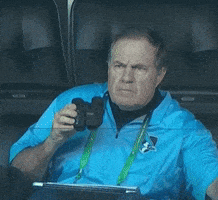 每日GIF(2021-10-04)的gif-Bill Belichick Binoculars GIF by Barstool Sports