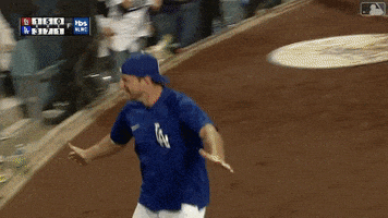 每日GIF(2021-10-09)的gif-High Five Max Scherzer GIF by MLB