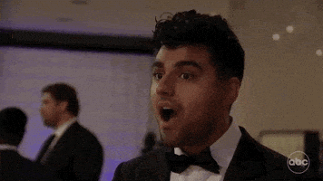 每日GIF(2021-10-20)的gif-Jaw Drop Omg GIF by The Bachelorette