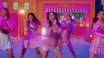 每日GIF(2021-10-23)的gif-K-Pop Dancing GIF by LIGHTSUM