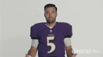 每日GIF(2021-10-26)的gif-Joe Flacco Thumbs Up GIF by Baltimore Ravens