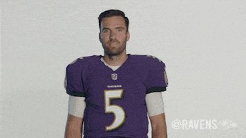 每日GIF(2021-10-26)的gif-joe flacco thumbs up GIF by Baltimore Ravens