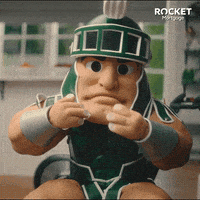 每日GIF(2021-10-31)的gif-College Football Kiss GIF by Rocket Mortgage
