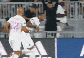 每日GIF(2021-11-04)的gif-Celebrate T Rex GIF by Major League Soccer