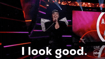 每日GIF(2021-11-22)的gif-I Look Good Cardi B GIF by AMAs