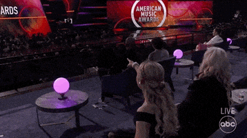 每日GIF(2021-11-22)的gif-American Music Awards Yes GIF by AMAs