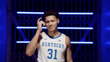每日GIF(2021-11-23)的gif-College Basketball Sport GIF by Kentucky Men’s Basketball. #BuiltDifferent