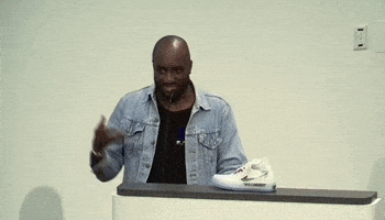 每日GIF(2021-11-29)的gif-Virgil Abloh Designer GIF by GIPHY News