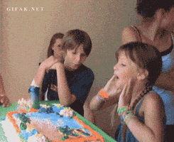 每日GIF(2021-12-08)的gif-Happy Birthday GIF