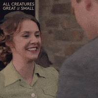 每日GIF(2021-12-22)的gif-Romance Kiss GIF by All Creatures Great And Small