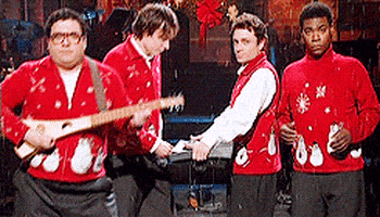 每日GIF(2021-12-26)的gif-Saturday Night Live Christmas GIF