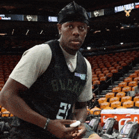 每日GIF(2021-12-29)的gif-Scared Nba Finals GIF by Milwaukee Bucks