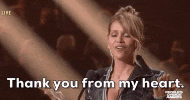 每日GIF(2021-12-30)的gif-Halle Berry Thank You GIF by E!