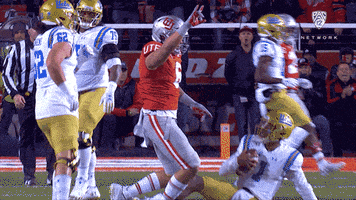 每日GIF(2022-01-02)的gif-Celebrate Its Over GIF by Pac12Network