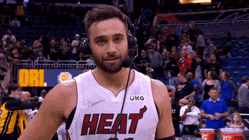 每日GIF(2022-01-09)的gif-Sneak Attack Sport GIF by Miami HEAT