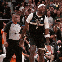 每日GIF(2022-01-09)的gif-Lets Go Running GIF by Milwaukee Bucks