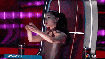 每日GIF(2022-01-14)的gif-Ariana Grande Clap GIF by The Voice
