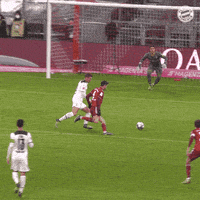 每日GIF(2022-01-18)的gif-Robert Lewandowski Soccer GIF by FC Bayern Munich