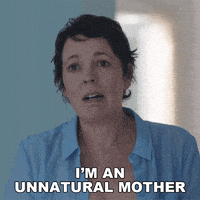 每日GIF(2022-01-30)的gif-Olivia Colman Mother GIF by NETFLIX