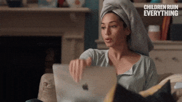 每日GIF(2022-01-30)的gif-Comedy Yes GIF by Children Ruin Everything