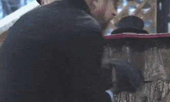 每日GIF(2022-02-03)的gif-Lion King Groundhog GIF by GIPHY News