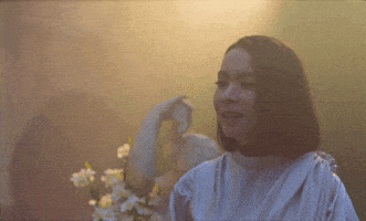 每日GIF(2022-02-08)的gif-Happy Pleased GIF by Mitski