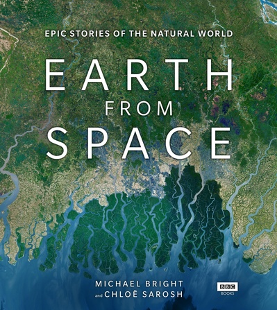 从太空看地球的海报-正式海报