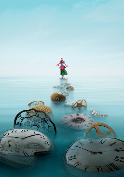 爱丽丝梦游仙境2：镜中奇遇记的海报-其他海报