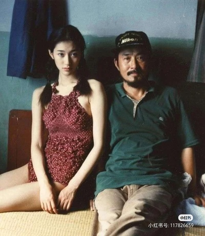哪位女演员的演技和气质让你久久不能忘？的图片-贴一张年轻时的李小冉吧。