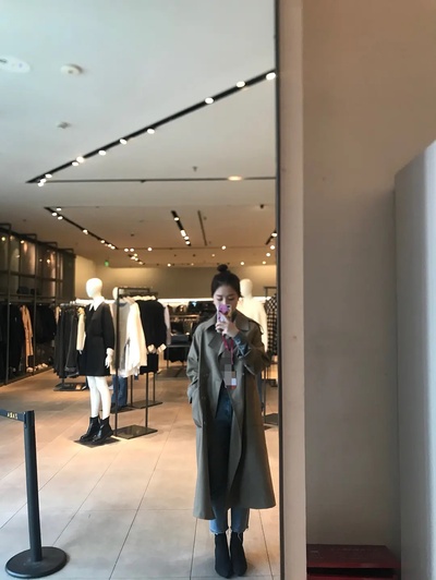 上班族的每日职场穿搭的图片-之前穿的<br>每天都挺随意的