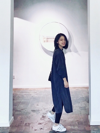 服装搭配指南的图片-无印良品和优衣库<br>第一张拍于五年前，现在看也没有违和感<br>越简单越耐看