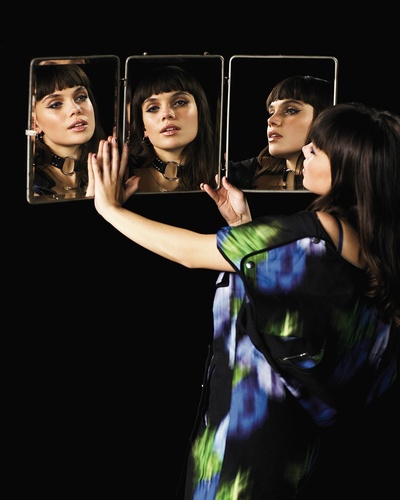 名校风暴 第四季的海报-角色海报