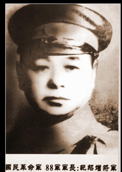 傻儿师长的海报-正式海报