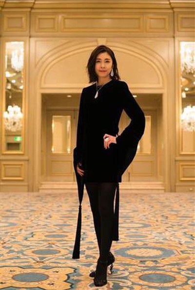丑闻专门律师QUEEN的海报-正式海报