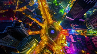 大连(20160409)的图片-中国，大连的友谊广场 (© Rob Whitworth/Getty Images)