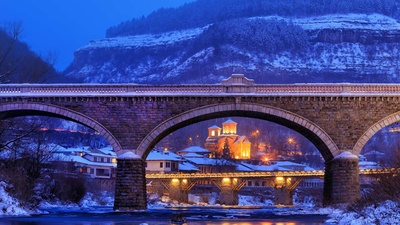 (20161215)的图片-大特尔诺沃，保加利亚 (© valentinrussanov/Getty Images)