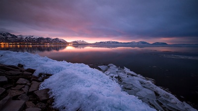 (20170207)的图片-普罗沃附近的犹他湖的日出，美国犹他州 (© Nimia)