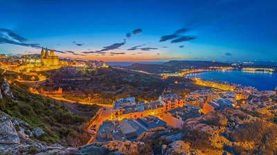 (20170731)的图片-梅利哈俯视视图，马耳他 (© Zoltan Gabor/Alamy)