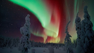 (20171225)的图片-芬兰的北极光 (© Jorma Luhta/Minden Pictures)