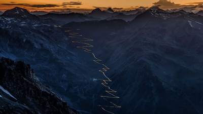 (20180107)的图片-奥特拉峰的斯泰尔维奥山口，意大利 (© Sandro Bisaro/Getty Images)