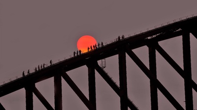 (20180412)的图片-悉尼海港大桥，澳大利亚 (© Grant Faint/Offset)