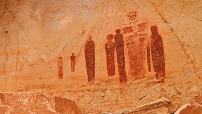 (20180428)的图片-峡谷地国家公园马蹄峡谷中艺术画廊的岩画，美国犹他州 (© Austin Cronnelly/Tandem Stills + Motion)
