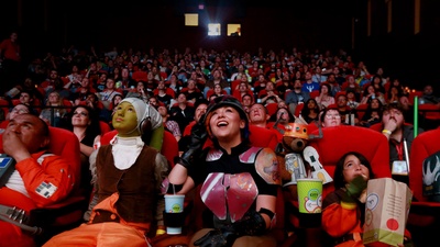 (20180719)的图片-参加2014年度圣迭戈国际漫画展的漫迷们 (© Sandy Huffaker/Reuters)