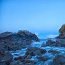 温哥华岛托菲诺附近的海岸线，加拿大不列颠哥伦比亚省 (© Robert Postma/plainpicture)(20190318)