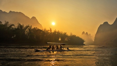 【今日劳动节】 (© Katvic/Shutterstock)(20190501)的图片-【今日劳动节】 (© Katvic/Shutterstock)