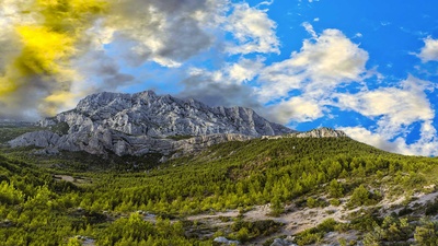 塞尚山，法国普罗旺斯艾克斯 (© travelview/iStock)(20190613)的图片-塞尚山，法国普罗旺斯艾克斯 (© travelview/iStock)
