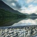 克拉莫克湖上的倒影，英国坎布里亚湖区 (© Damian Harrison/Alamy)(20190802)
